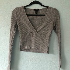 Low V-neck Long Sleeve